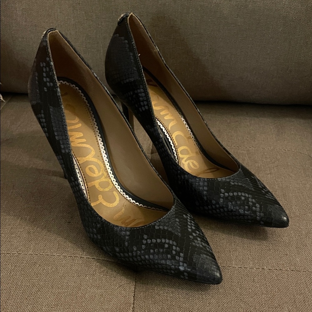 Sam Edelman pointed toe pump